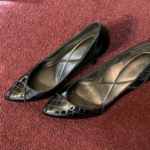 Reba black heels 6 1/2